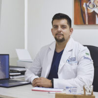 Dr. Héctor Omar González Navarro