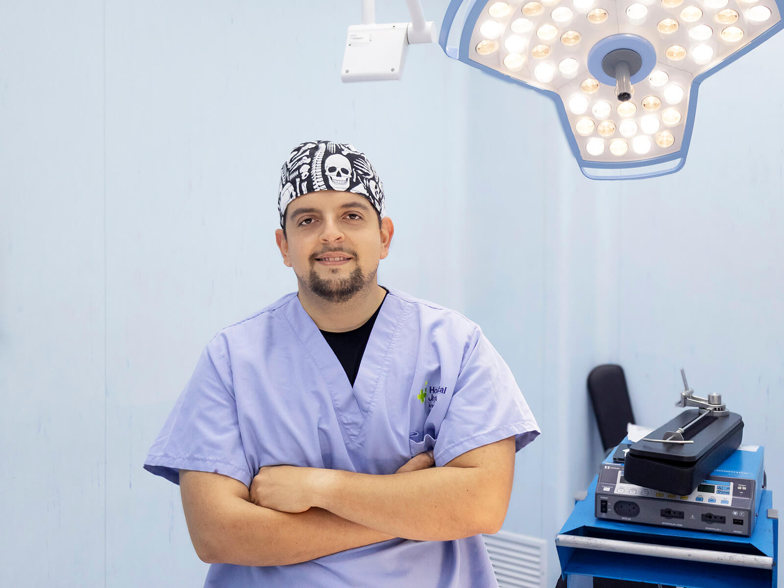 Dr. Héctor González - Cirugía ortopedia y traumatología