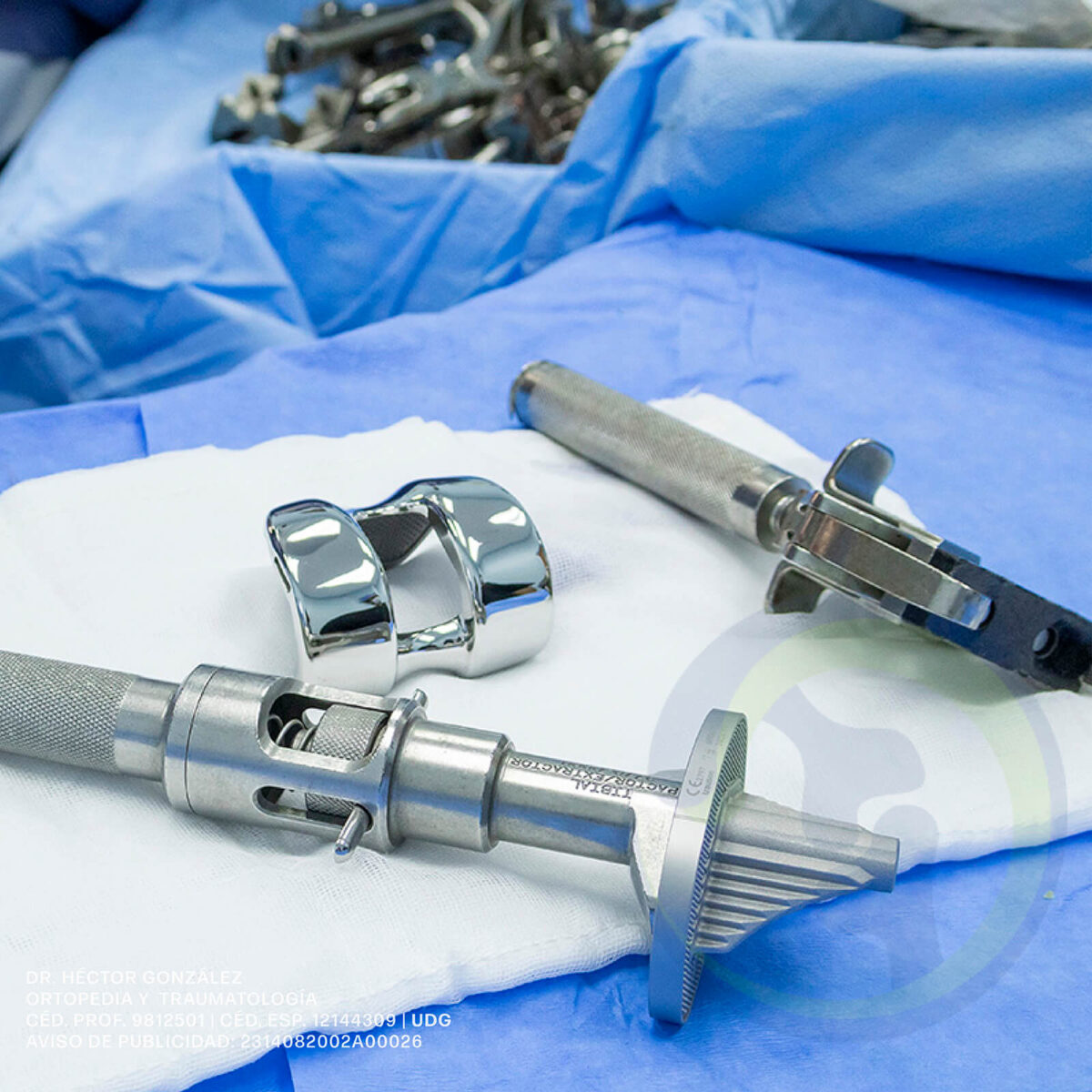 Encargados de las prótesis prepararán el material a utilizar.